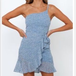 Once worn “just shook” hello molly dress!